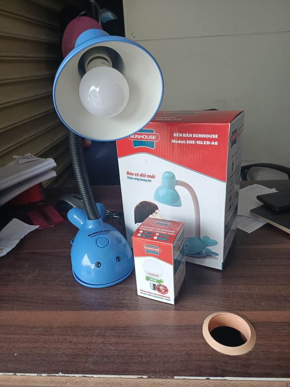 ĐÈN HỌC SUNHOUSE